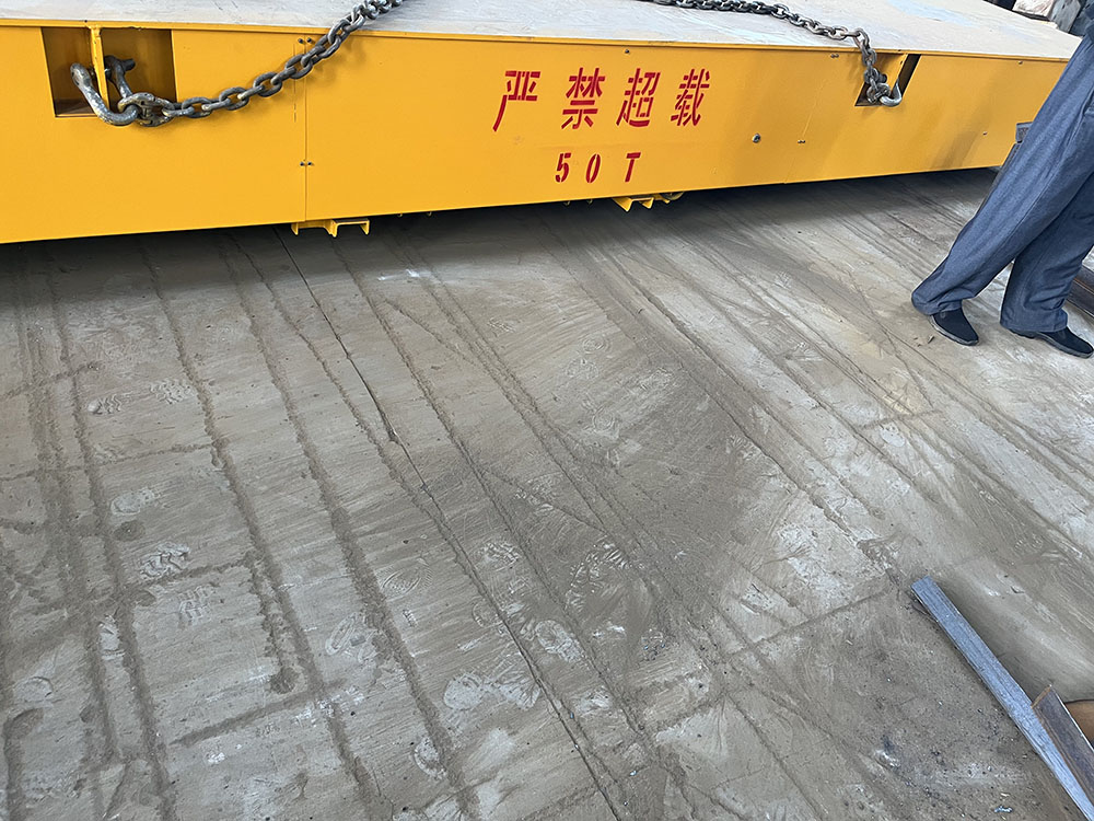 久经行业实测的无轨电动平车，如何解决工厂物料搬运、车间设备转运等多场景痛点 